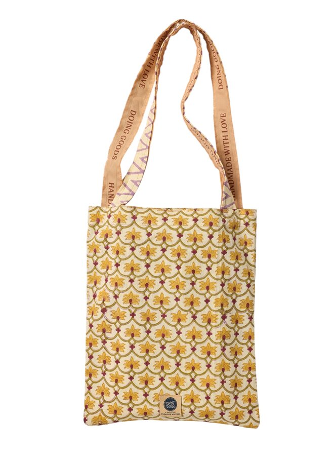 Dany Single Throw in Totebag Doing Goods