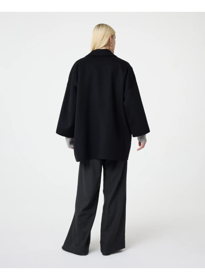 Knit-Ted Cape Coat Black