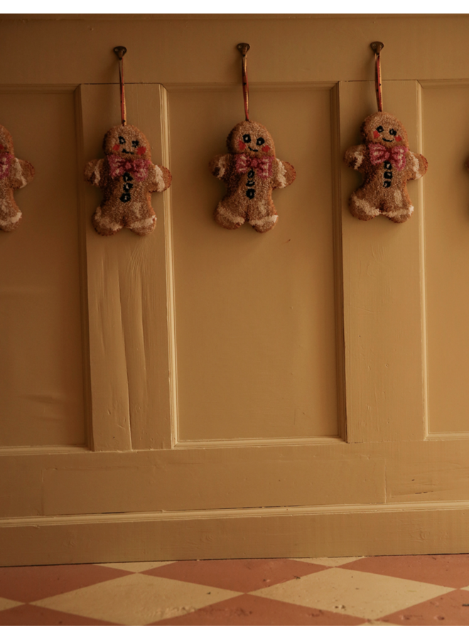 Mrs Ginger Bread Gift Hanger Doing Goods