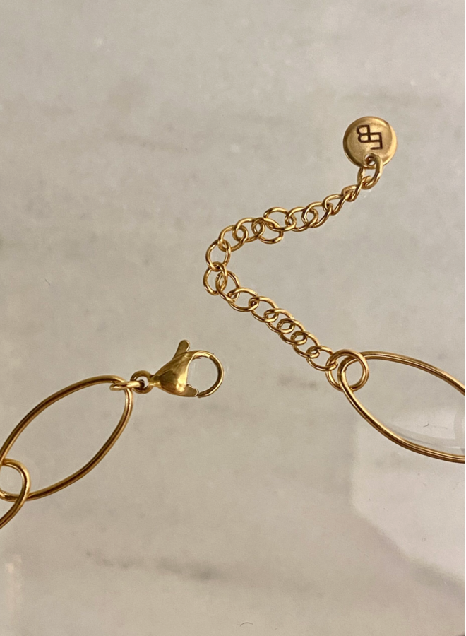 Korte ketting met grote ovale schakel Ellen Beekmans