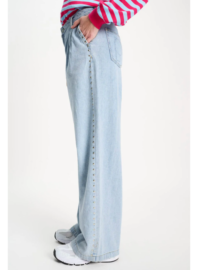 Pom Amsterdam JEANS - Denim Mid Blue Studs