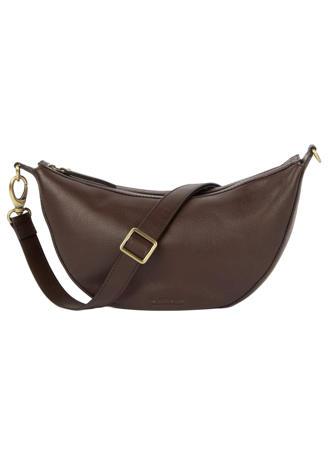 O My Bag Leo Midi Chocolate Soft Grain Leather