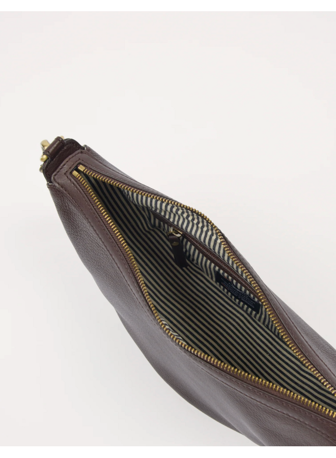 O My Bag Leo Midi Chocolate Soft Grain Leather