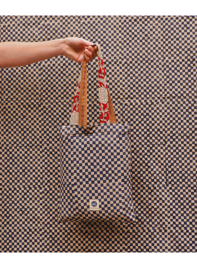 Rumi Double Throw in Tote Bag 240x280 cm. Doing Goods