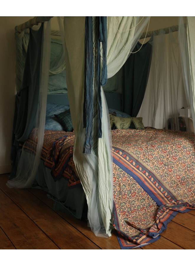 Bluebell Double Throw in Tote Bag 240x280 cm. Doing Goods