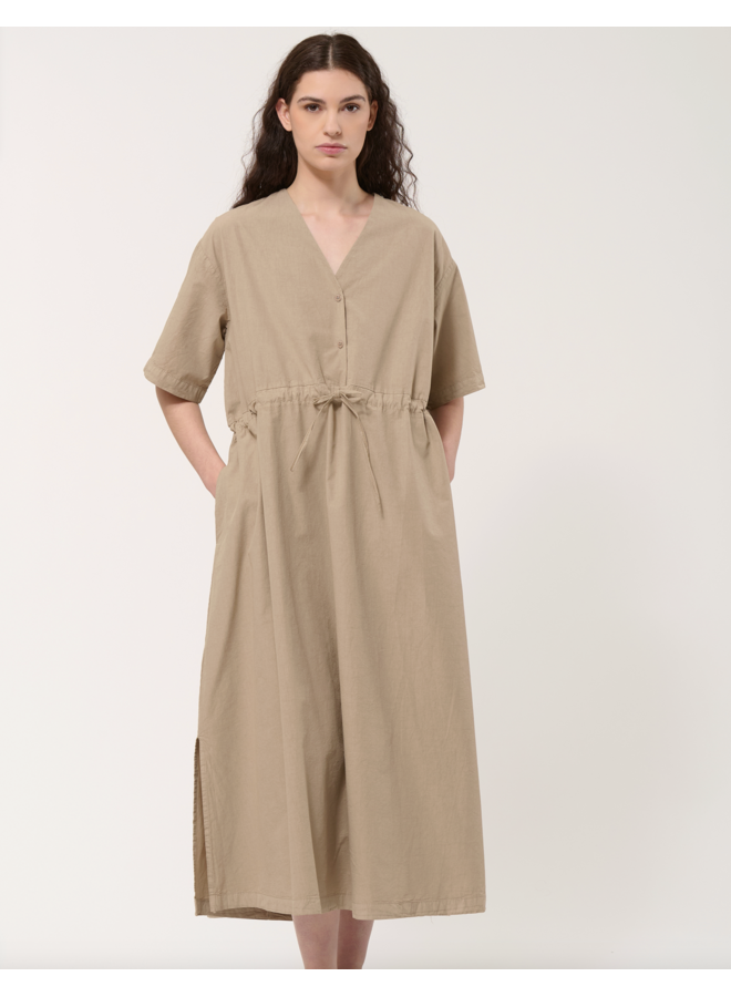 HL-RO-LEONA-O  Robe Beige Humility