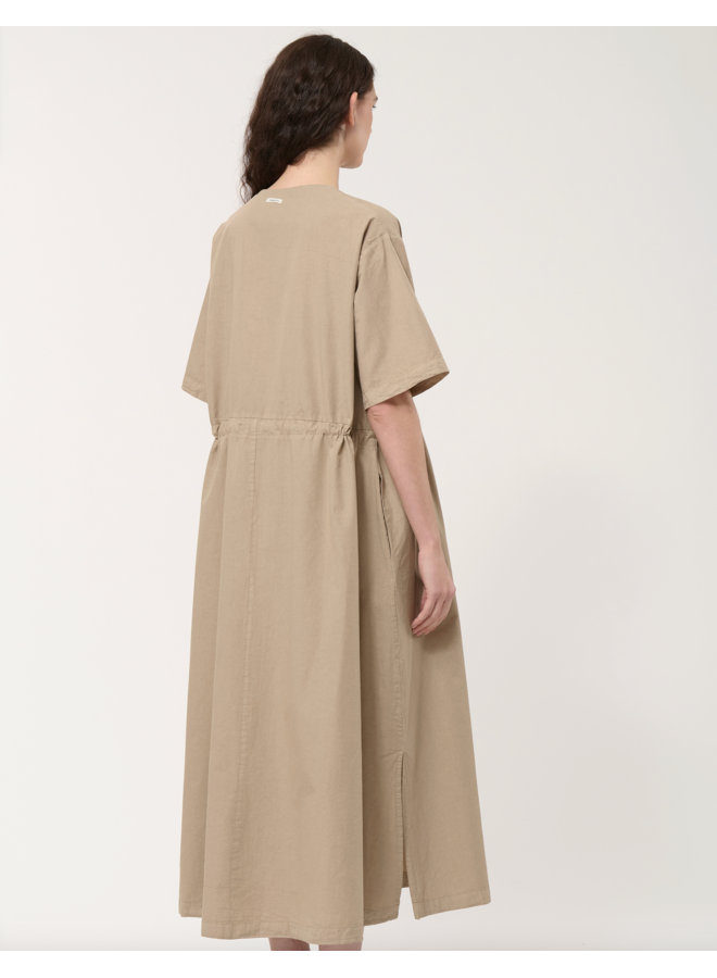 HL-RO-LEONA-O  Robe Beige Humility