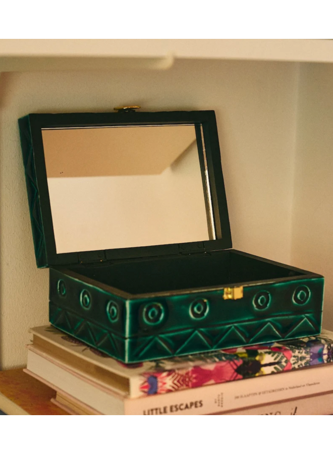 Anna+Nina Tide’s Treasure Box