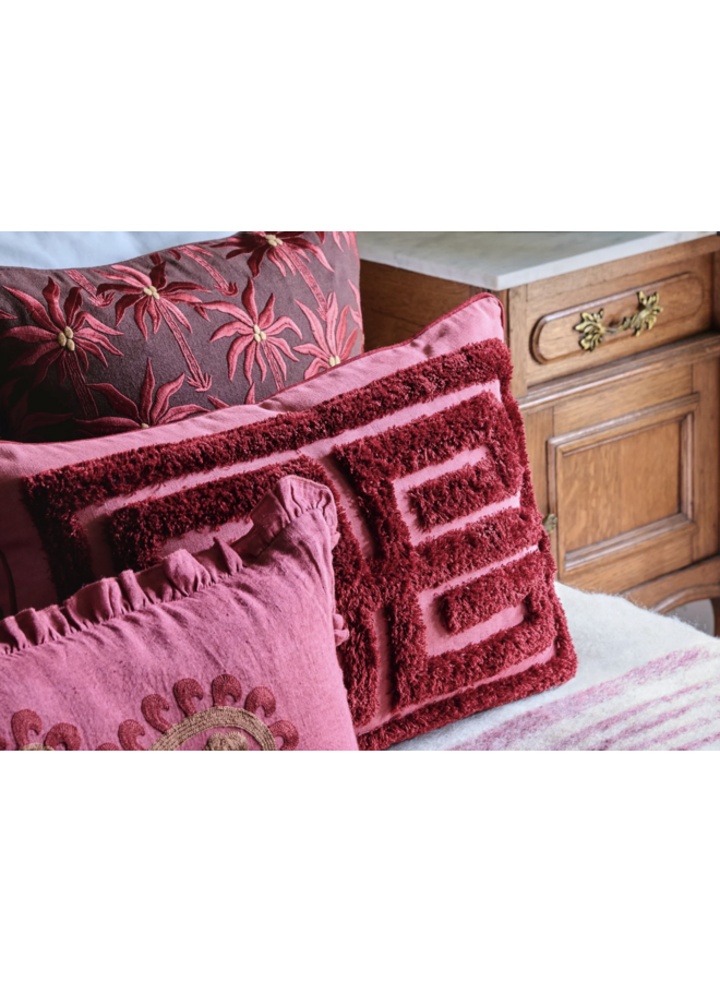 Cushion Laura Chocolate & Coral (inclusief vulling) Palais