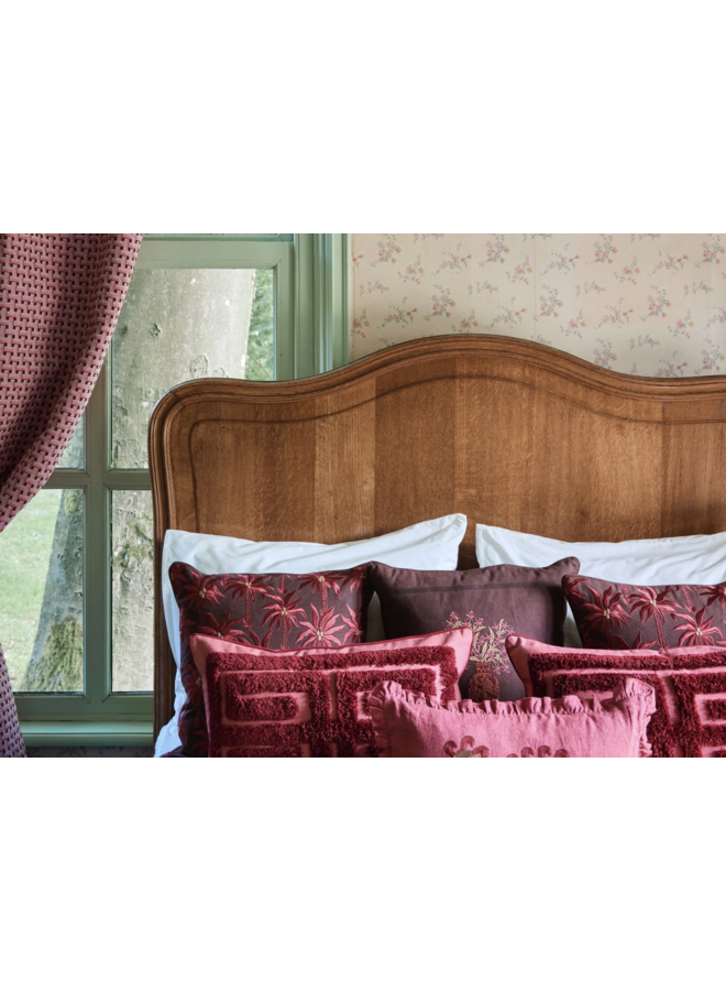 Cushion Laura Chocolate & Coral (inclusief vulling) Palais