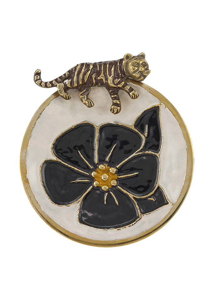 Lacy Tiger Plate Doing Goods