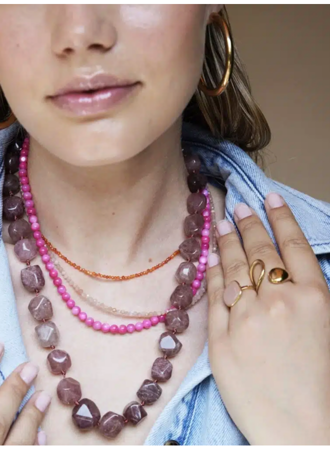Ellen Beekmans Organische gemstone ketting XL / warm roze