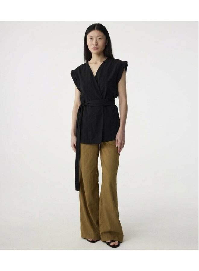 Iris Blouse Black Knit-Ted