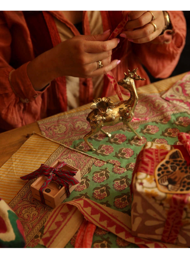 Lovely Deer Candle Holder Set Doing Goods