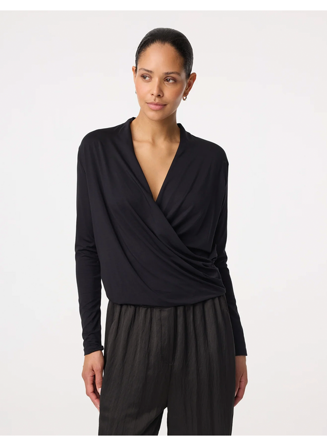Jetty Top Black Knit-Ted