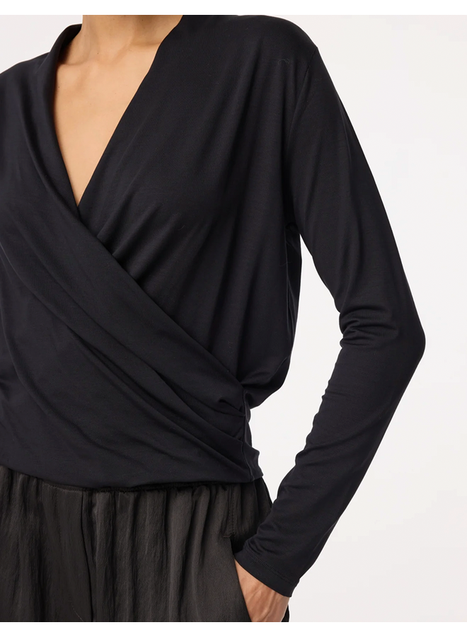 Jetty Top Black Knit-Ted