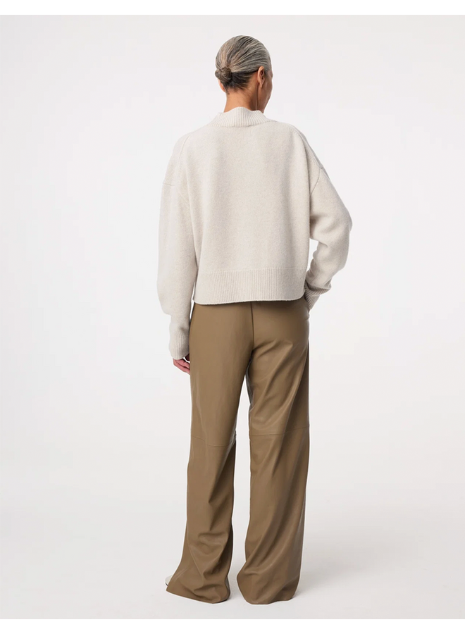 Jean Pullover Greige Knit-Ted