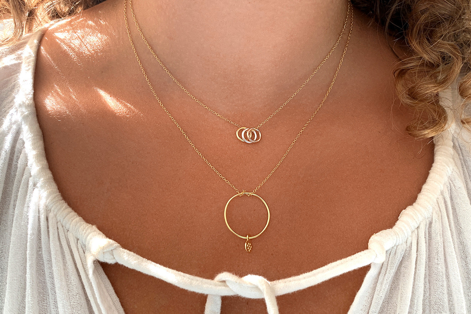 9ct Mixed Gold Russian Rings Pendant Necklace | SayersLondon.com