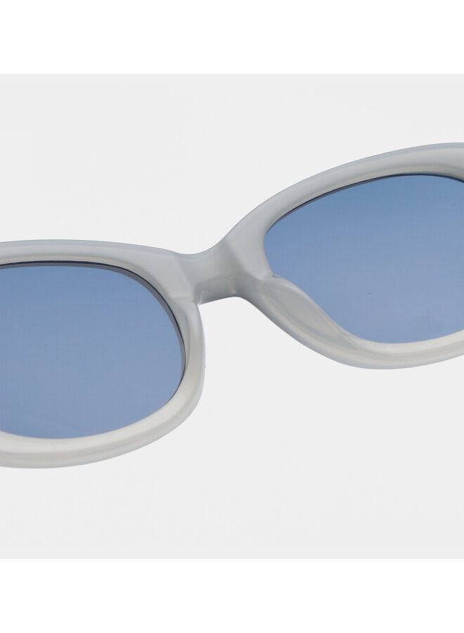 Anma Sunglasses - Glaucus Grey / Light Grey