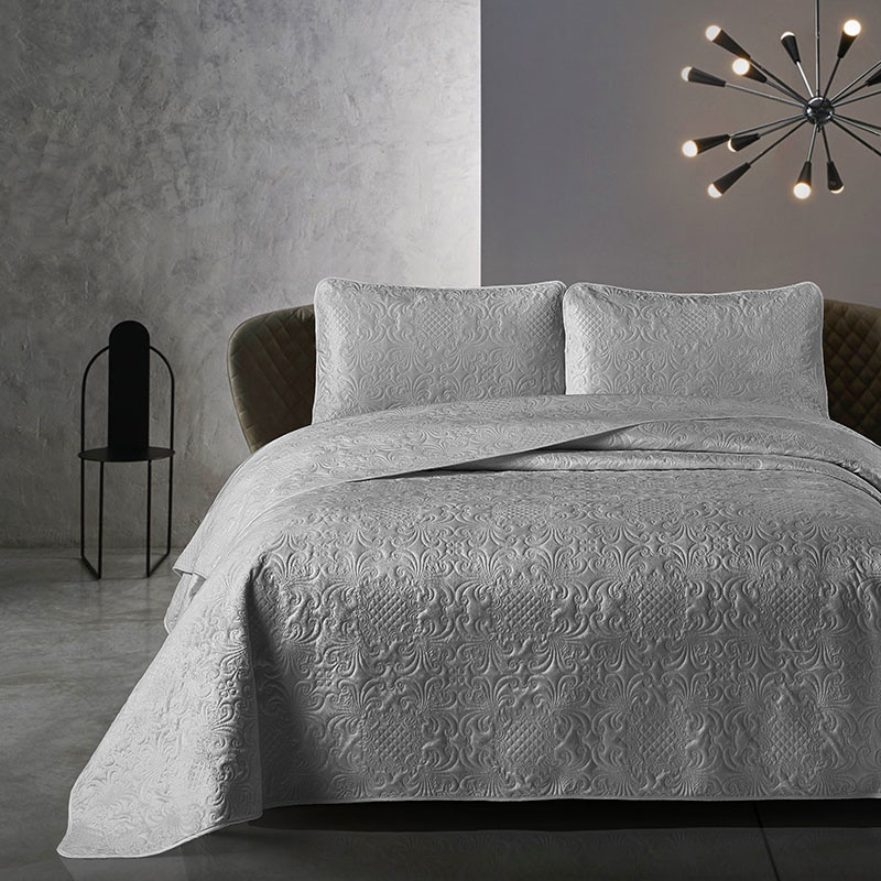 DreamHouse Bedding Bedsprei Velvet Clara - Antraciet 180 x 250 cm + 1 kussensloop