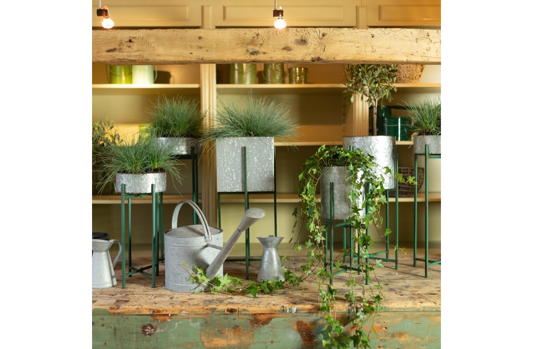 Esschert design - Bloembak op standaard rond set van 2