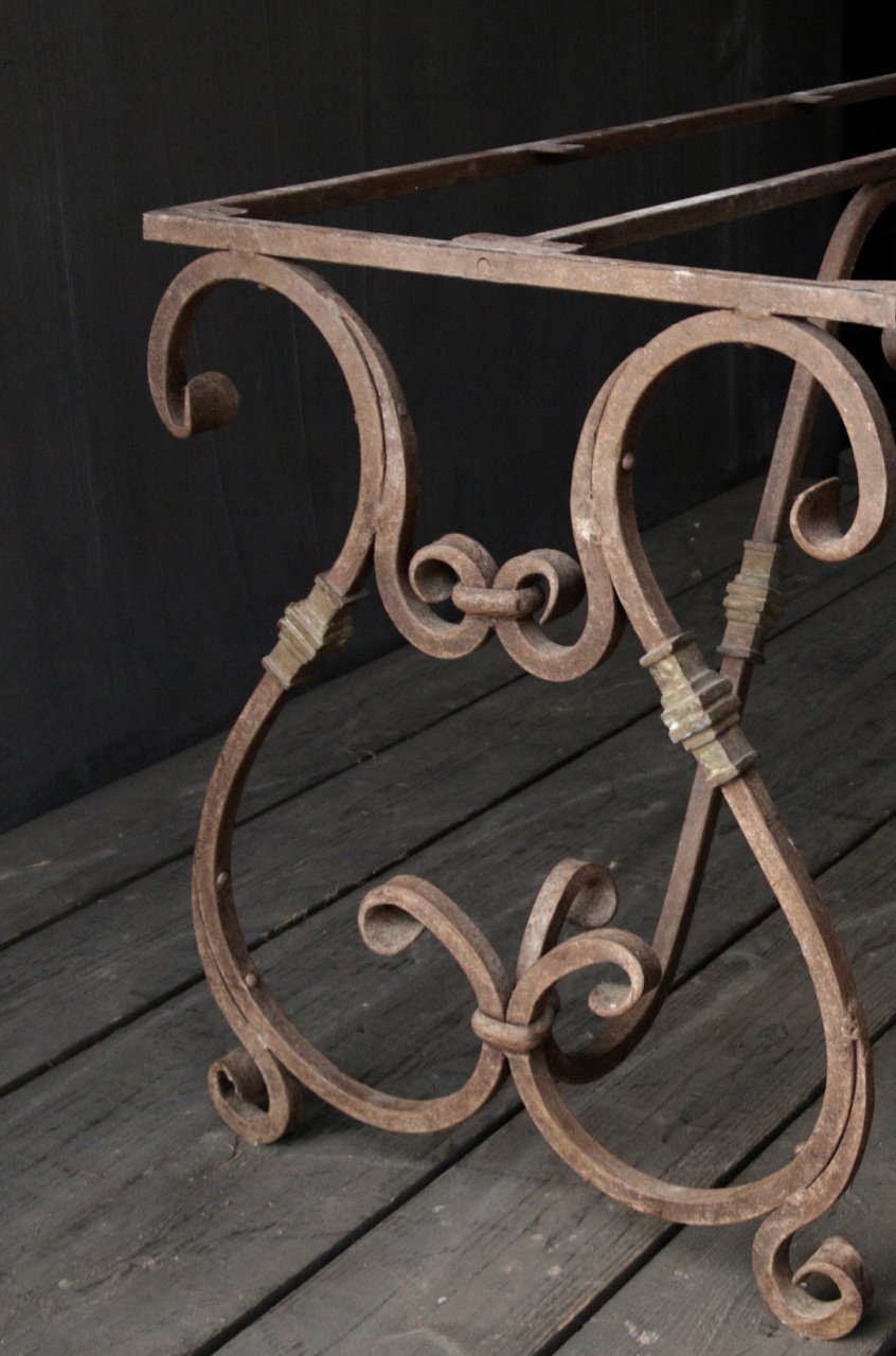 iron table frame French model with curls-4