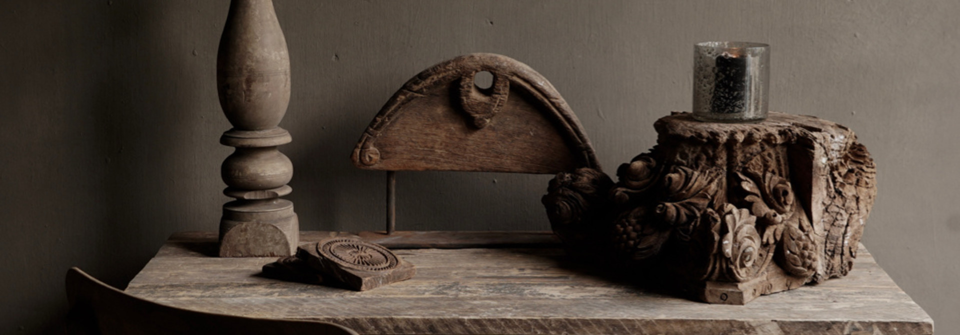 Tough old Sidetable / wall table old wood with a drawer