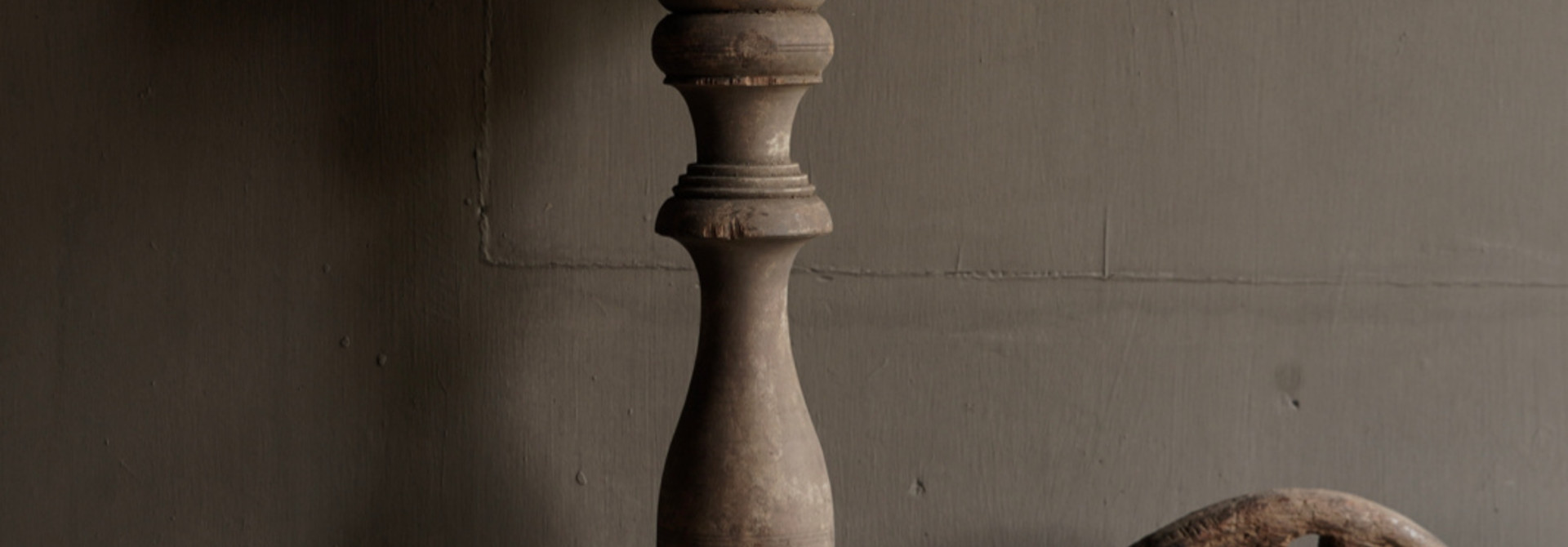 Beautiful Old Wooden Baluster lamp base