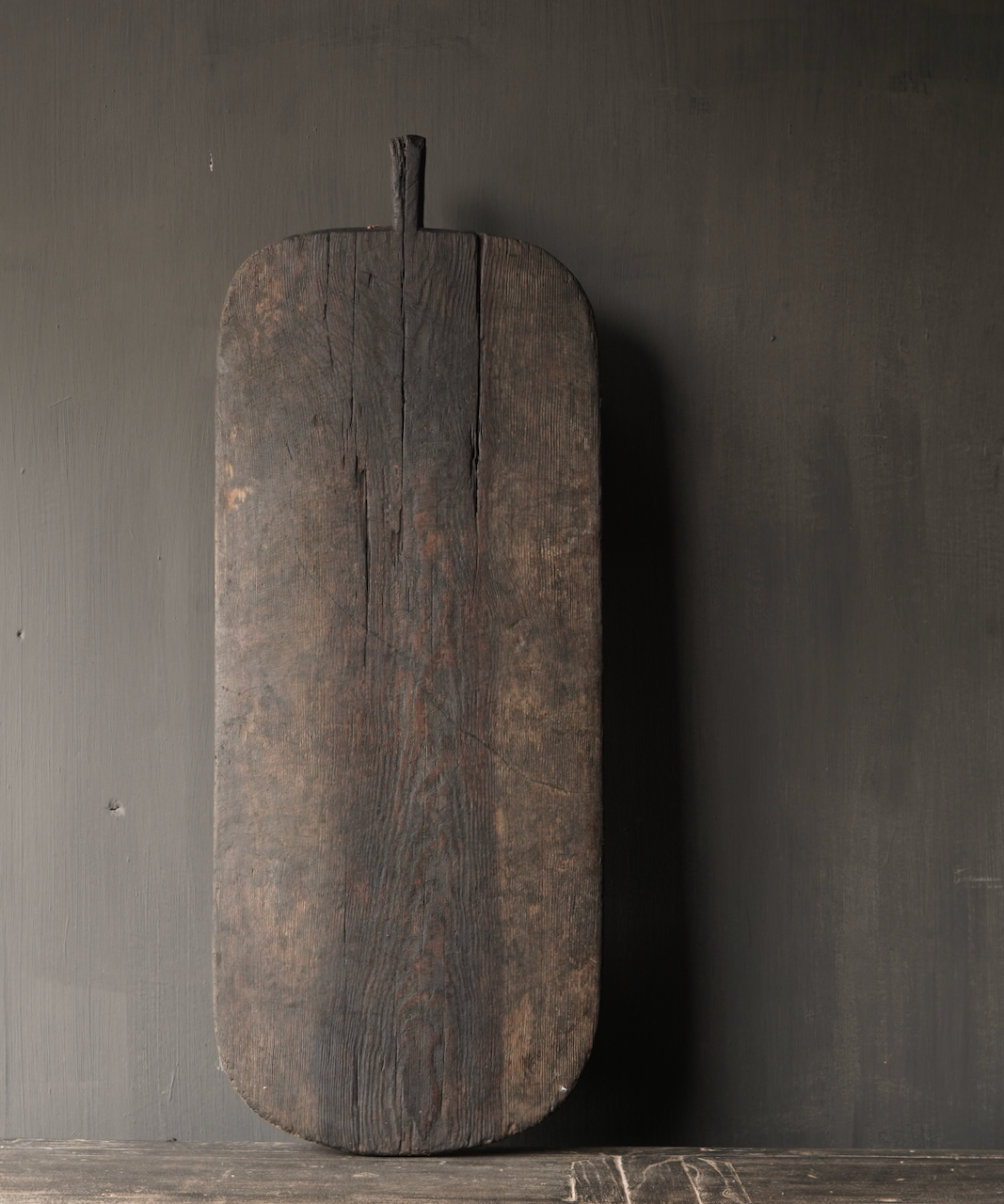 oude houten broodplank op - HerbersLifestyle