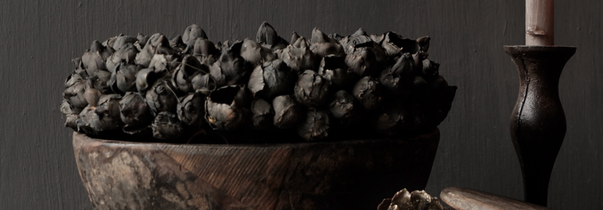 Nepalese oud houten Pot met deksel