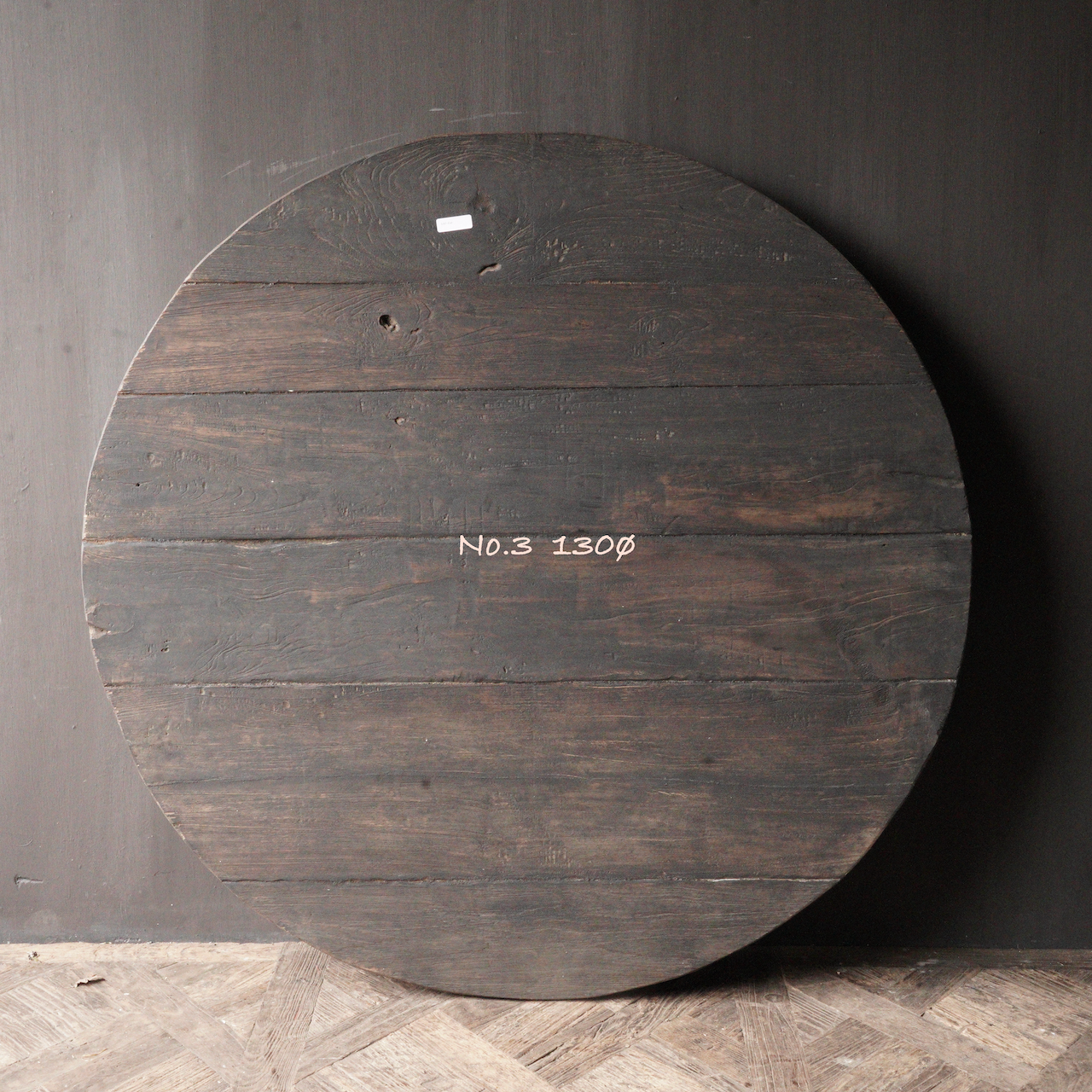Stoer Robuust  ronde tafel gemaakt van oud gebruikt hout   130cm-5