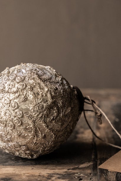 Beautiful ball gold with lace trim