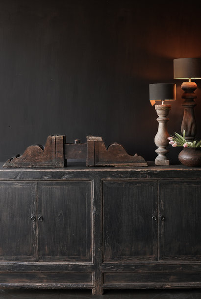 Prachtig   Stoer  Bruin/Zwart oud houten Dressoir met vier deurtjes