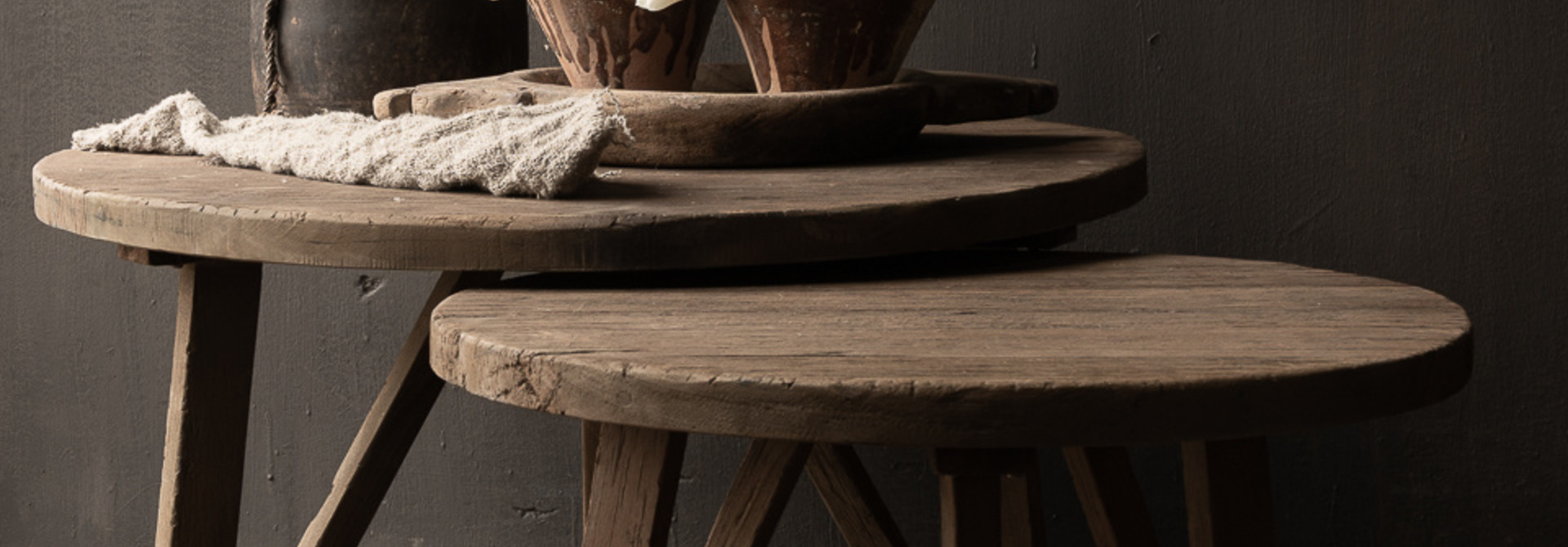 Set van Stoere Ronde Boeren tafeltjes