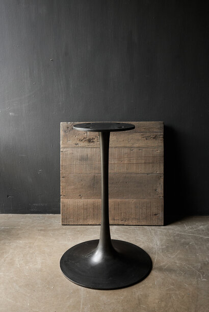 Heavy iron table leg