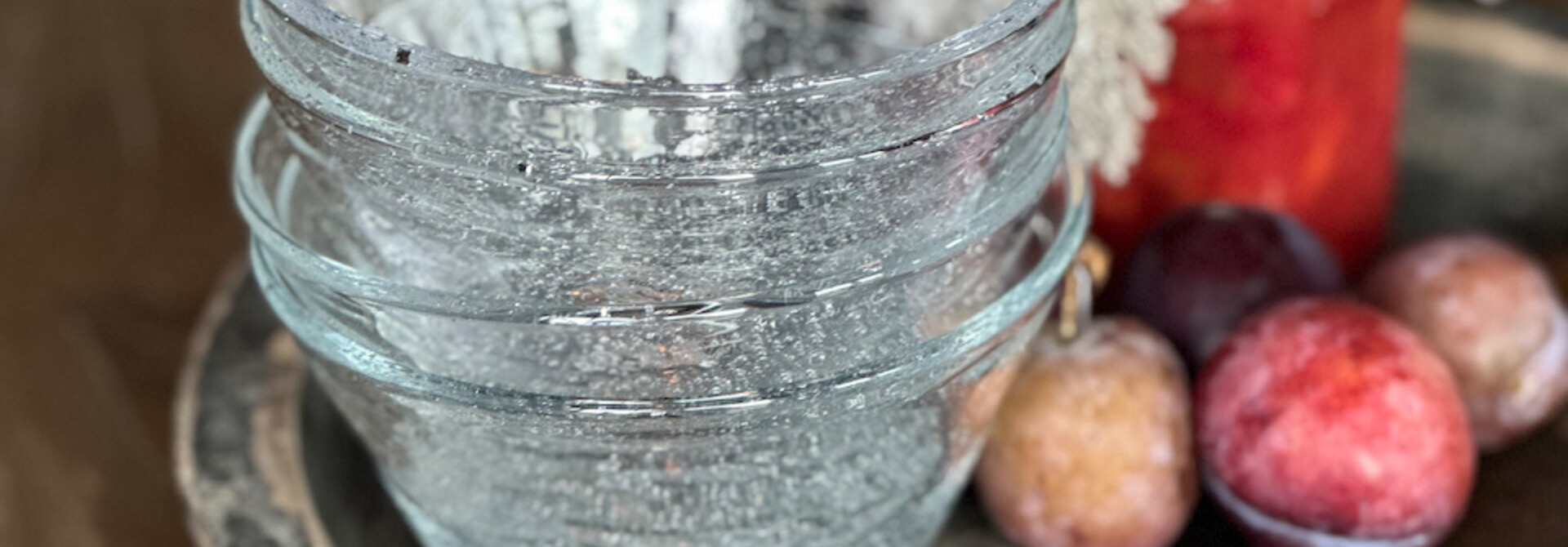 Clear glass bowl with bubbles