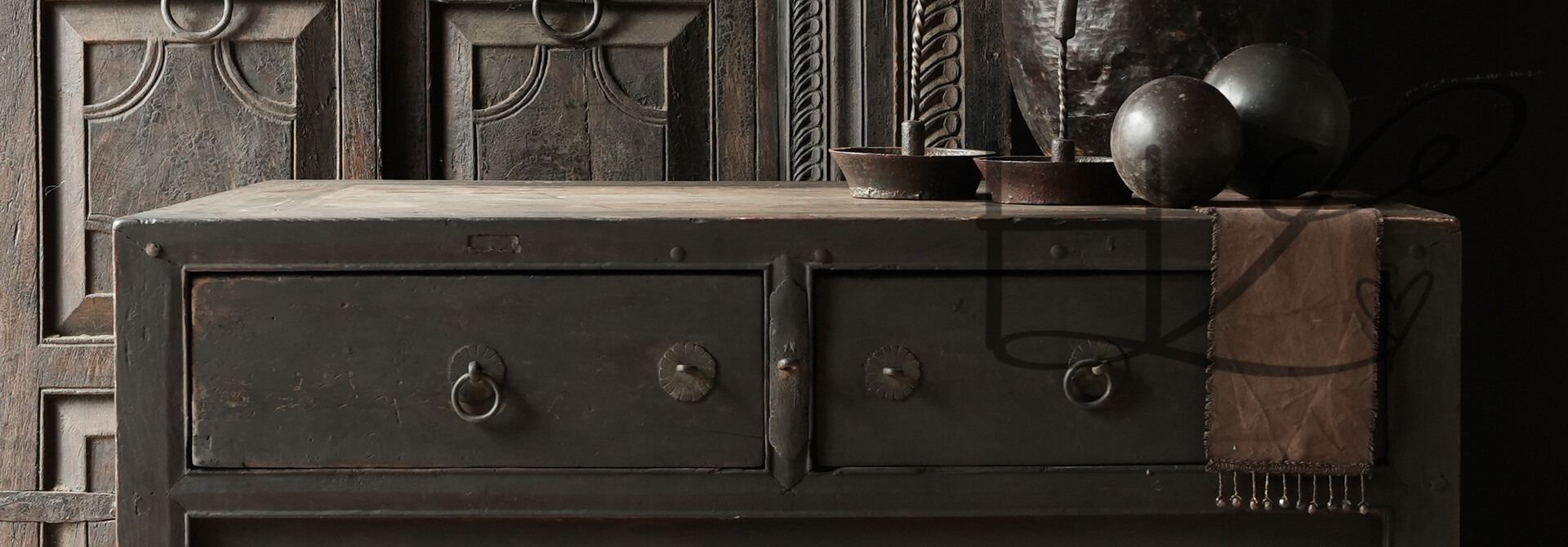 Authentic Unique old wall table/side table with drawers