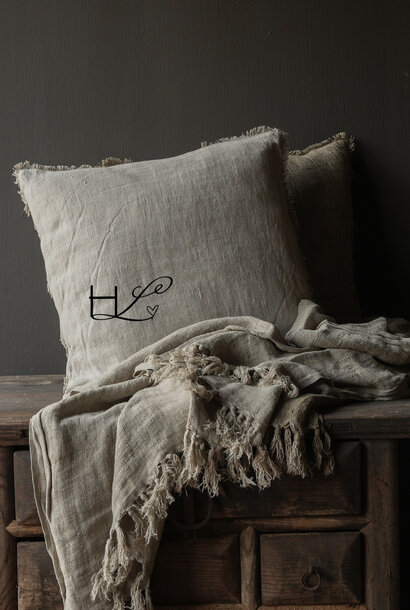 Linen Plaid/Cushion in the color Linen or Olive