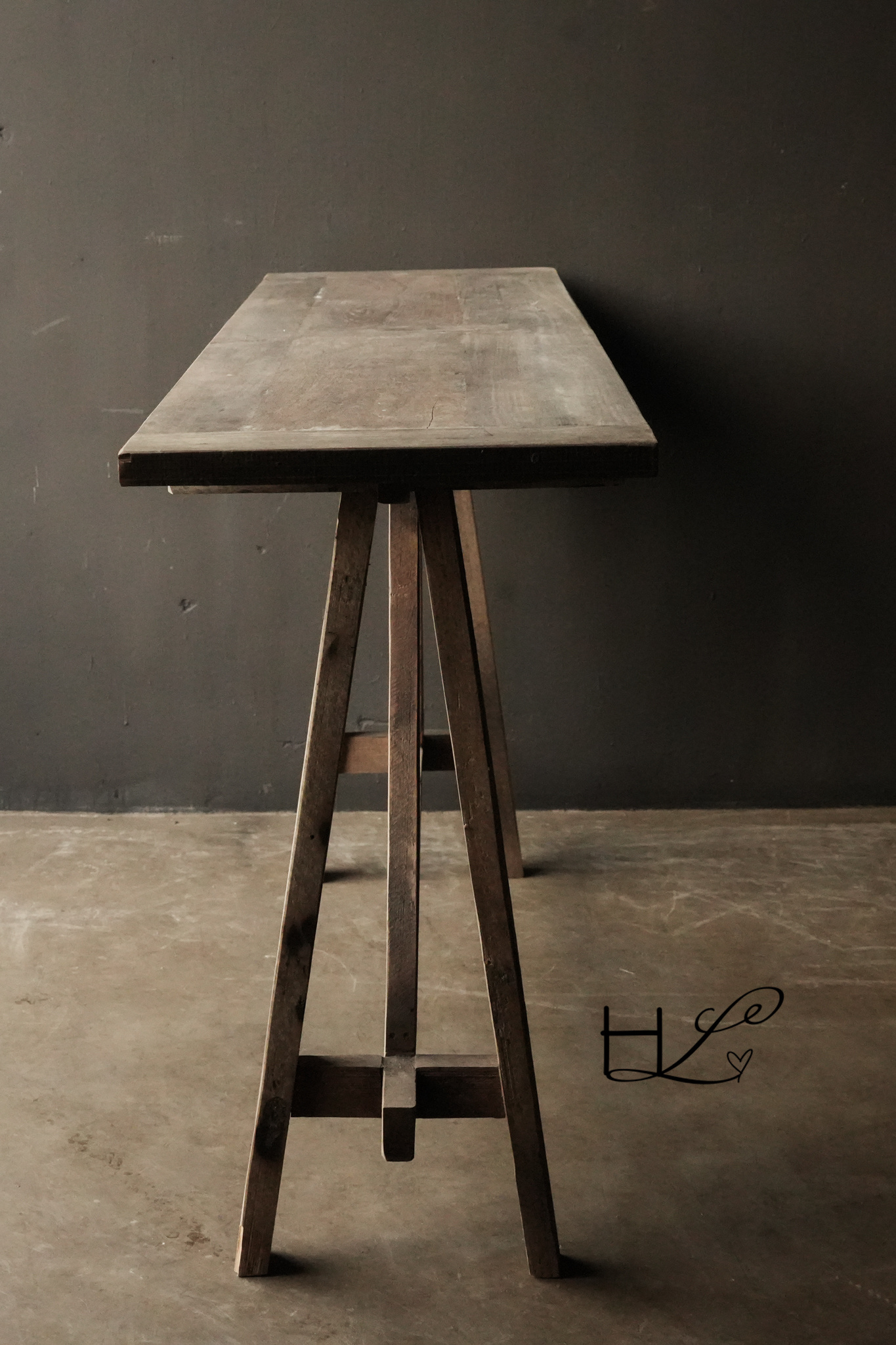 Alter Beistelltisch / Wandtisch aus Holz. Einzelstück-5