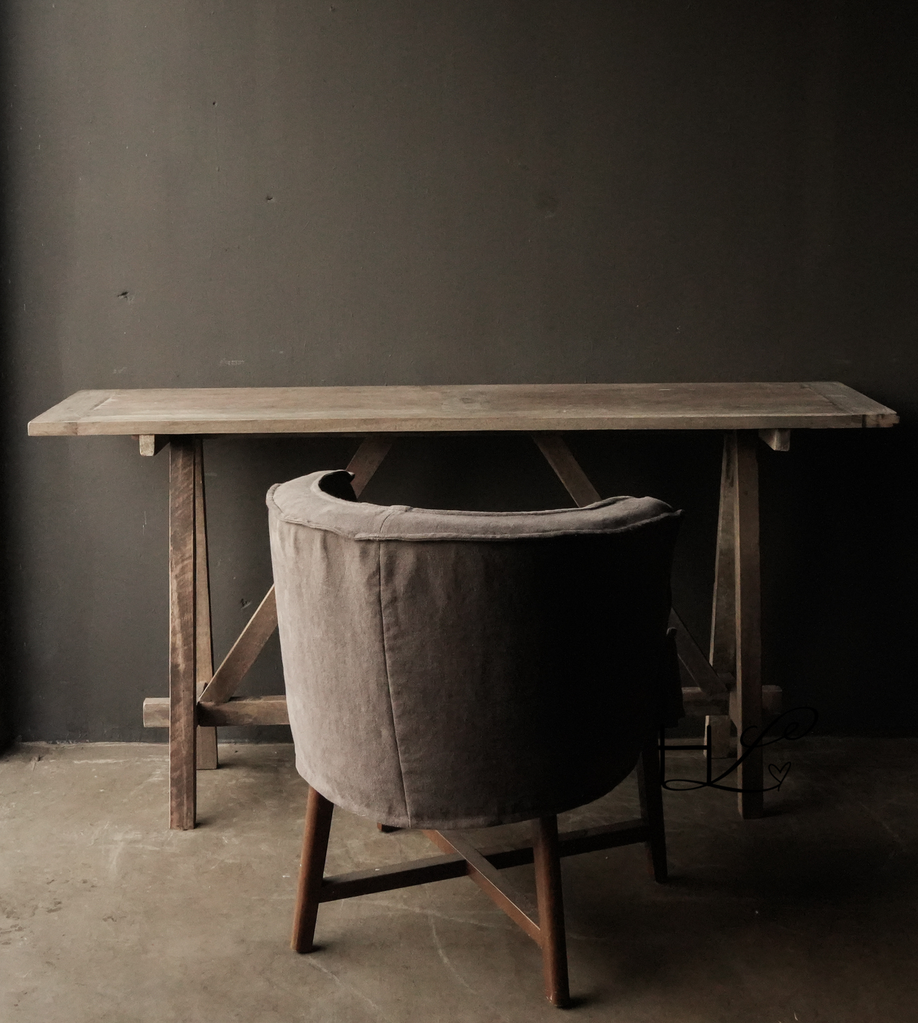 Alter Beistelltisch / Wandtisch aus Holz. Einzelstück-7