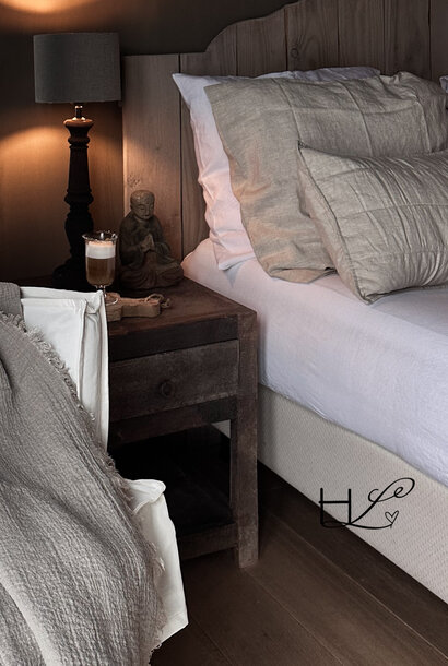 Fitted sheet in linen color