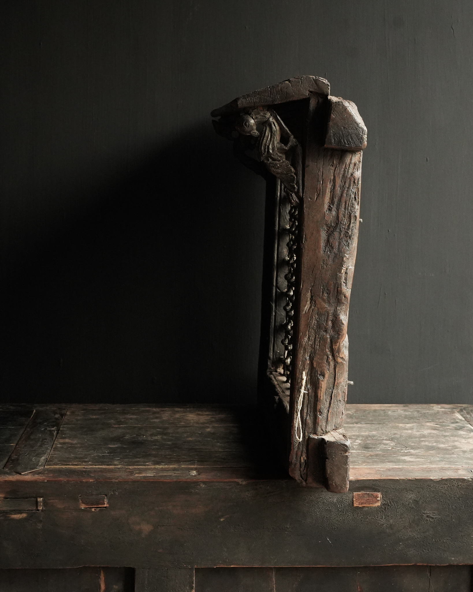 Einzigartiger authentischer Holzladen aus altem Indien-3