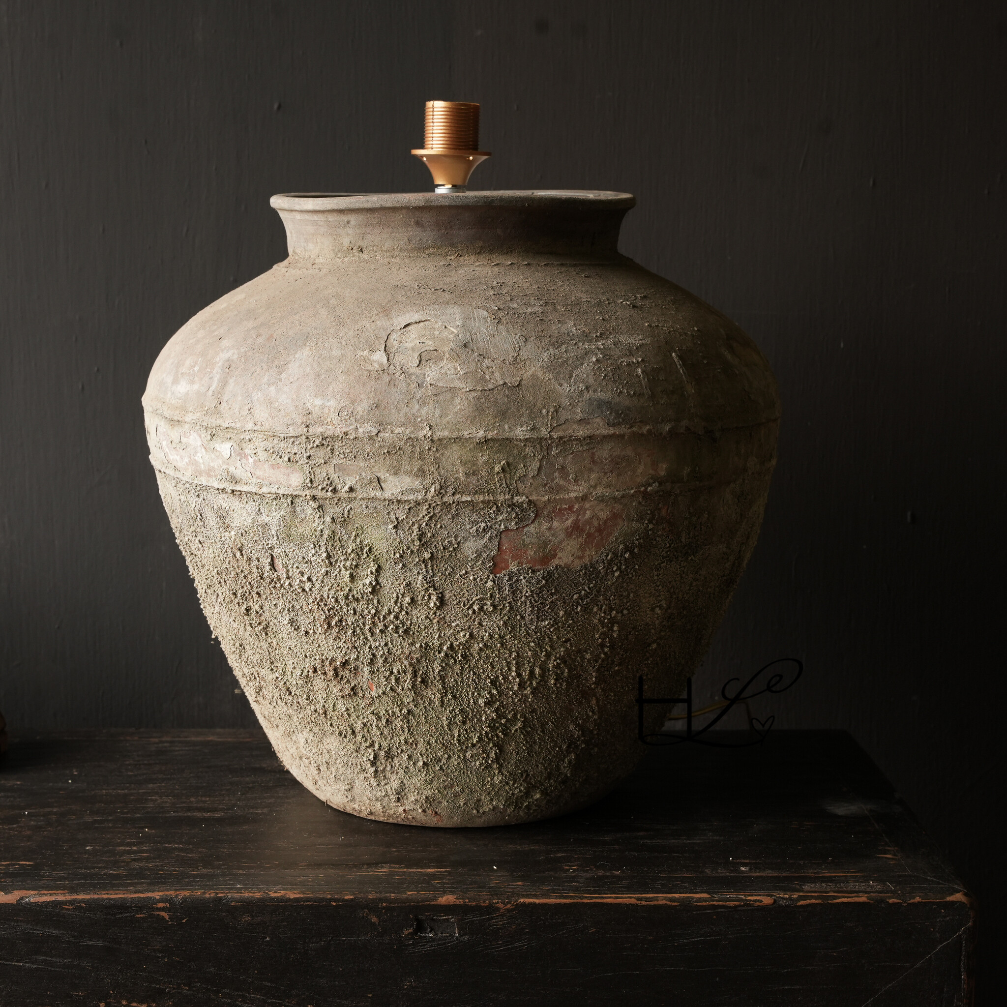 Kruiklamp van oude Authentieke Waterpot-3