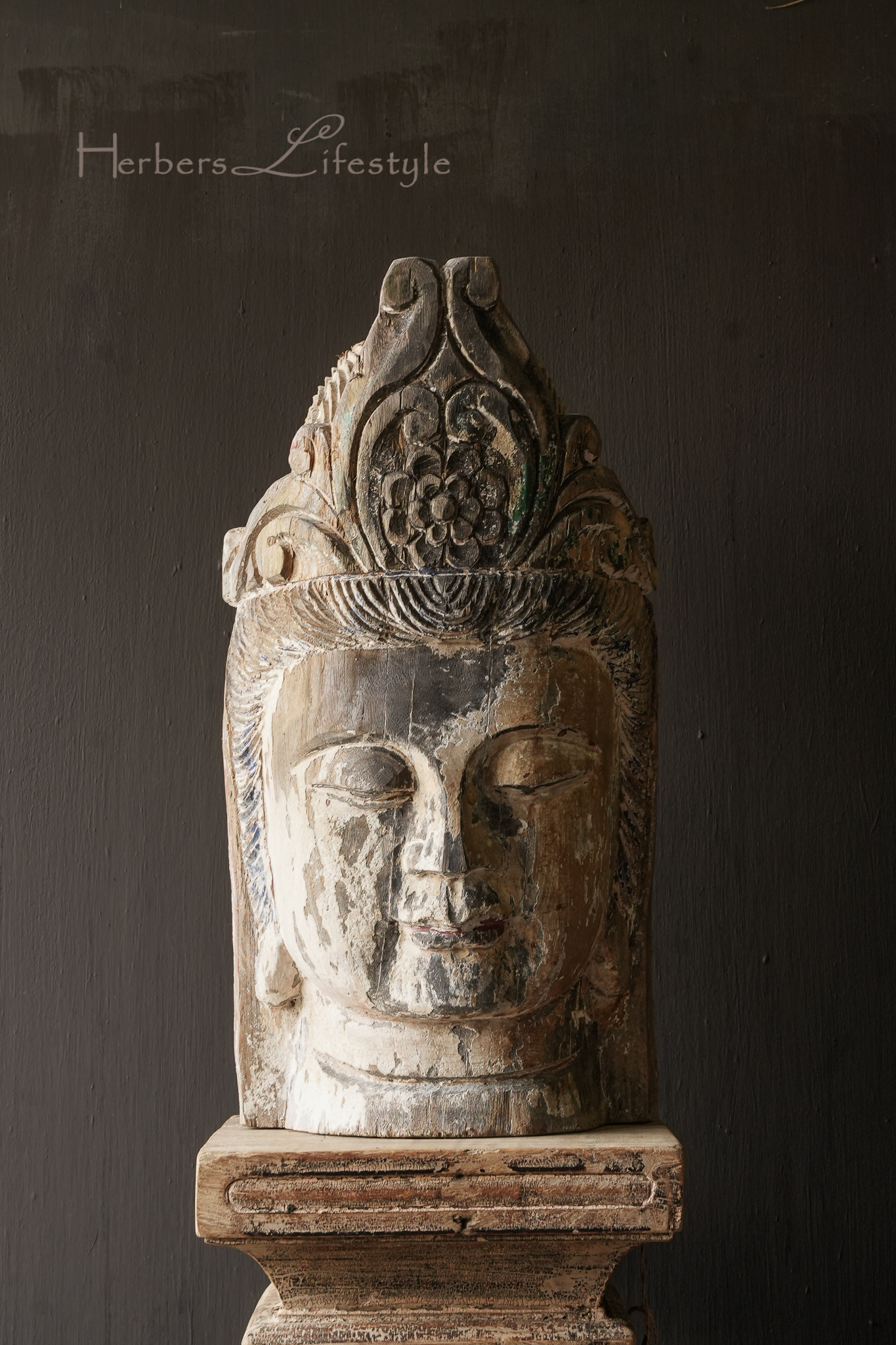 Einzigartiger Buddha-Kopf aus Holz-2