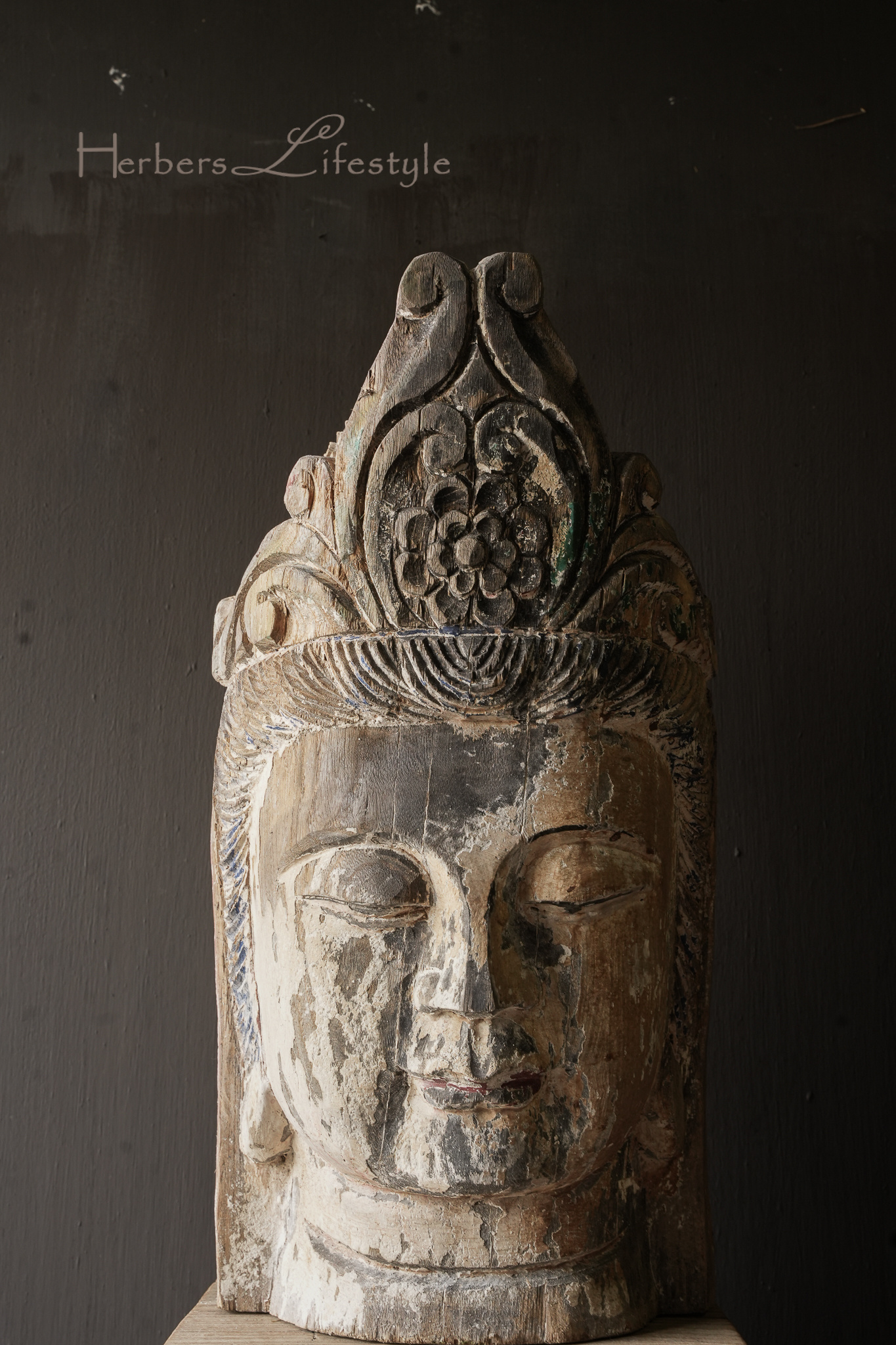 Einzigartiger Buddha-Kopf aus Holz-3