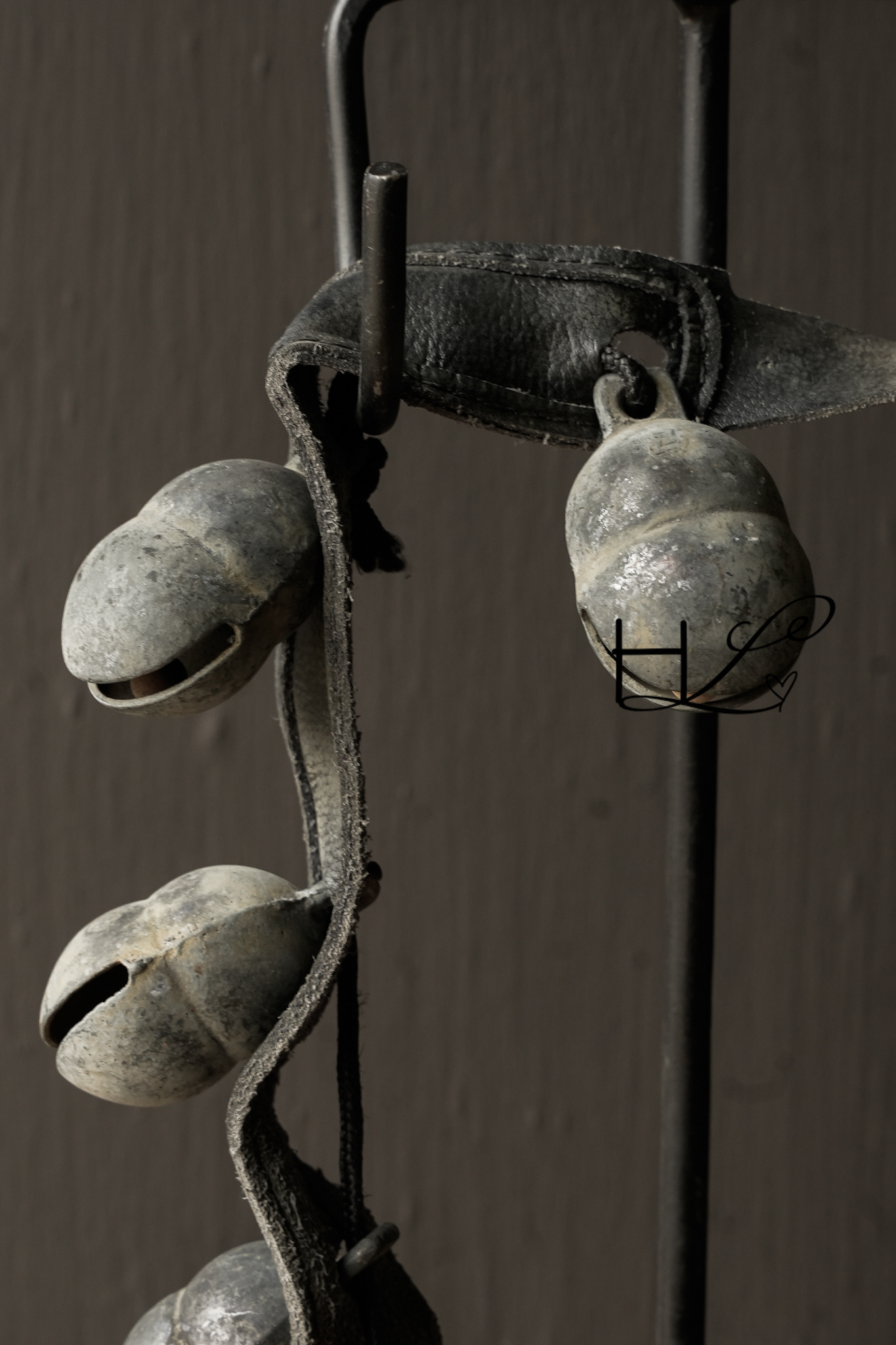 Leather belt with iron camel bells on stand-2