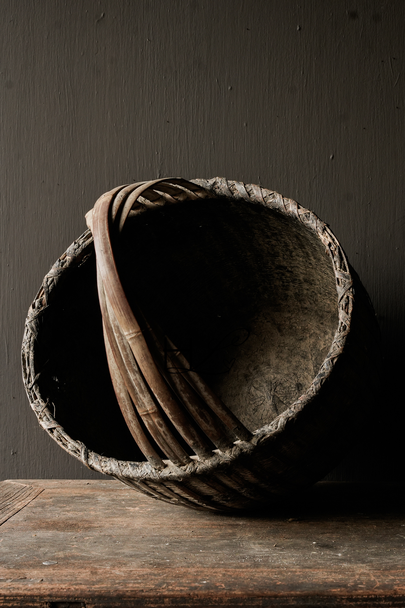 Old Authentic Wicker basket-6