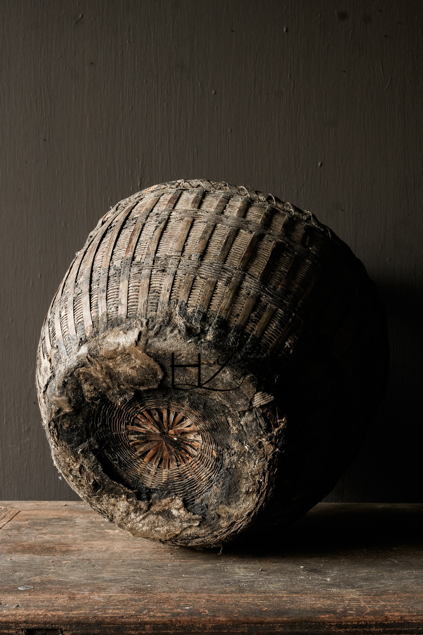 Old Authentic Wicker basket-7