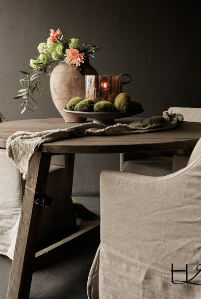 Modell Chair Ann mit losem Leinen-/Baumwollbezug