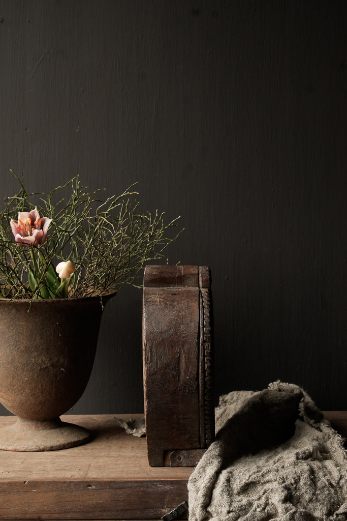 Einzigartige alte nepalesische Gewürzkiste aus Holz-4